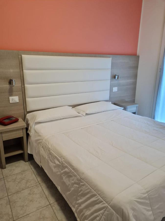 Hotel San Marco Pesaro Ngoại thất bức ảnh