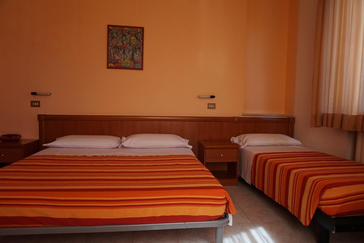 Hotel San Marco Pesaro Ngoại thất bức ảnh