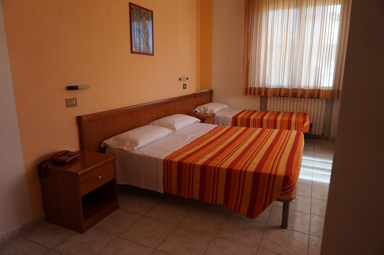 Hotel San Marco Pesaro Ngoại thất bức ảnh