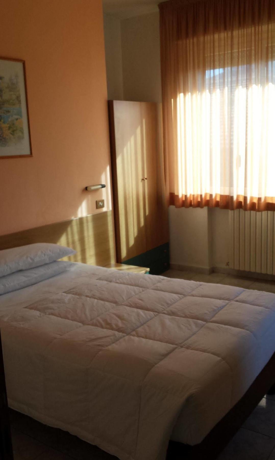Hotel San Marco Pesaro Ngoại thất bức ảnh