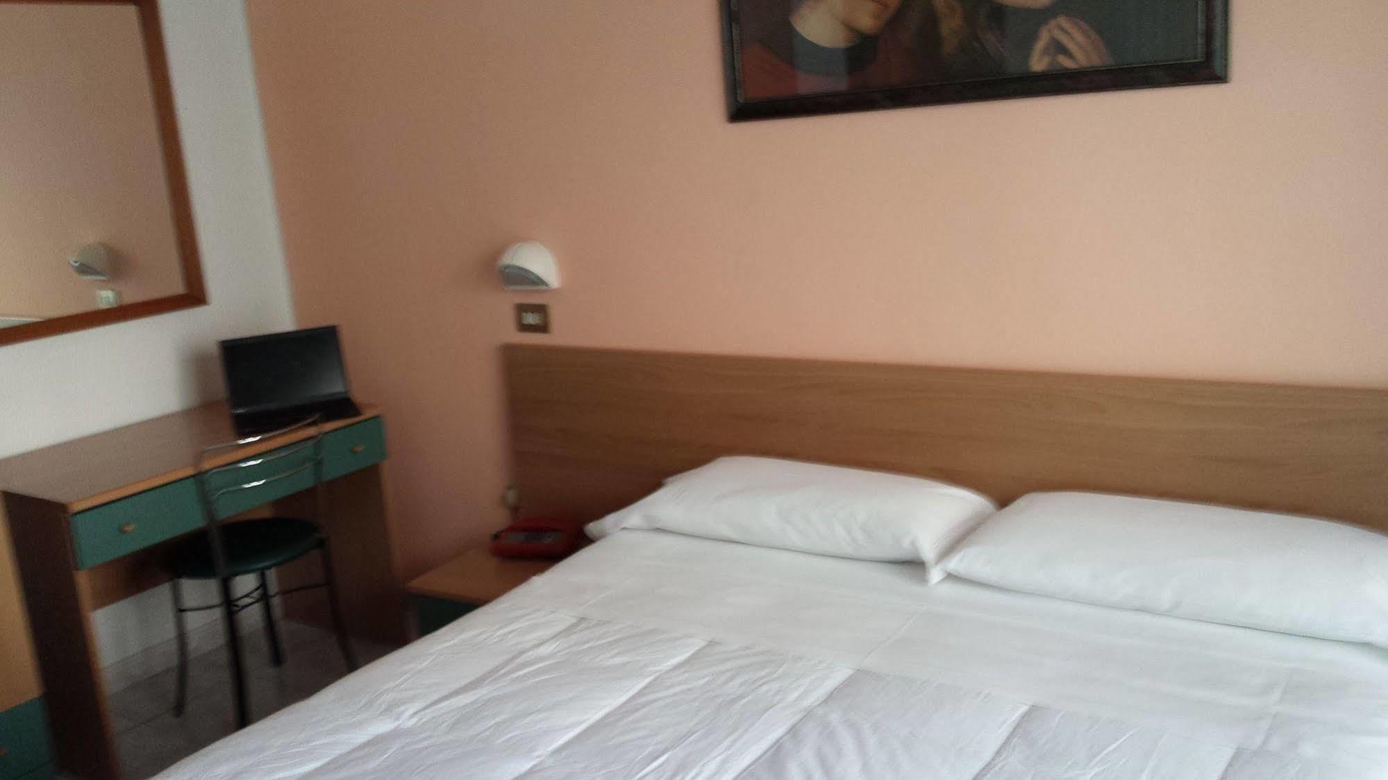 Hotel San Marco Pesaro Ngoại thất bức ảnh